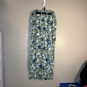 BEACH RIOT Pants  Womens M Blue Floral Maxi Rayon Chiffon Elastic‎ Waist NWT